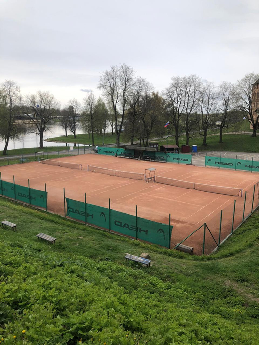Теннисные корты в Кремлевском парке