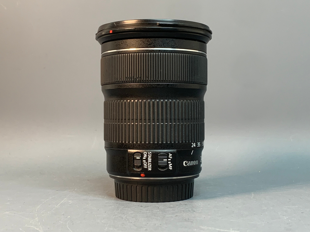 Canon EF 24-105mm f/3.5-5.6 IS STM скол на корпусе крепления светофильтра