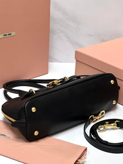 Сумка MIU MIU Aventure, черная