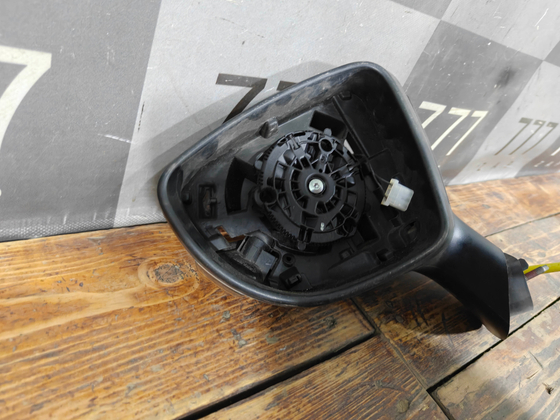 Зеркало левое 9 pin (контактов) Renault Kaptur 16-22 Б/У Оригинал 963029938R