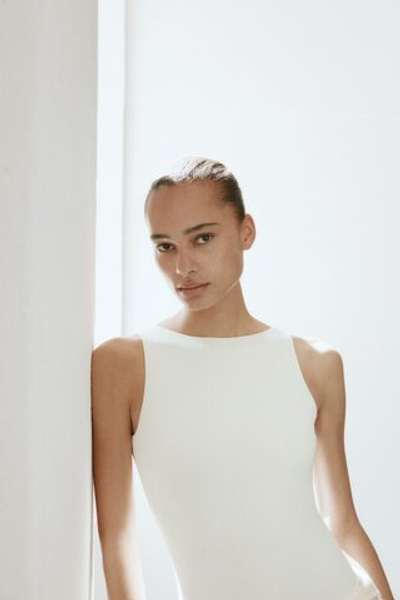 Боди-стринги с перекрутом - H&M