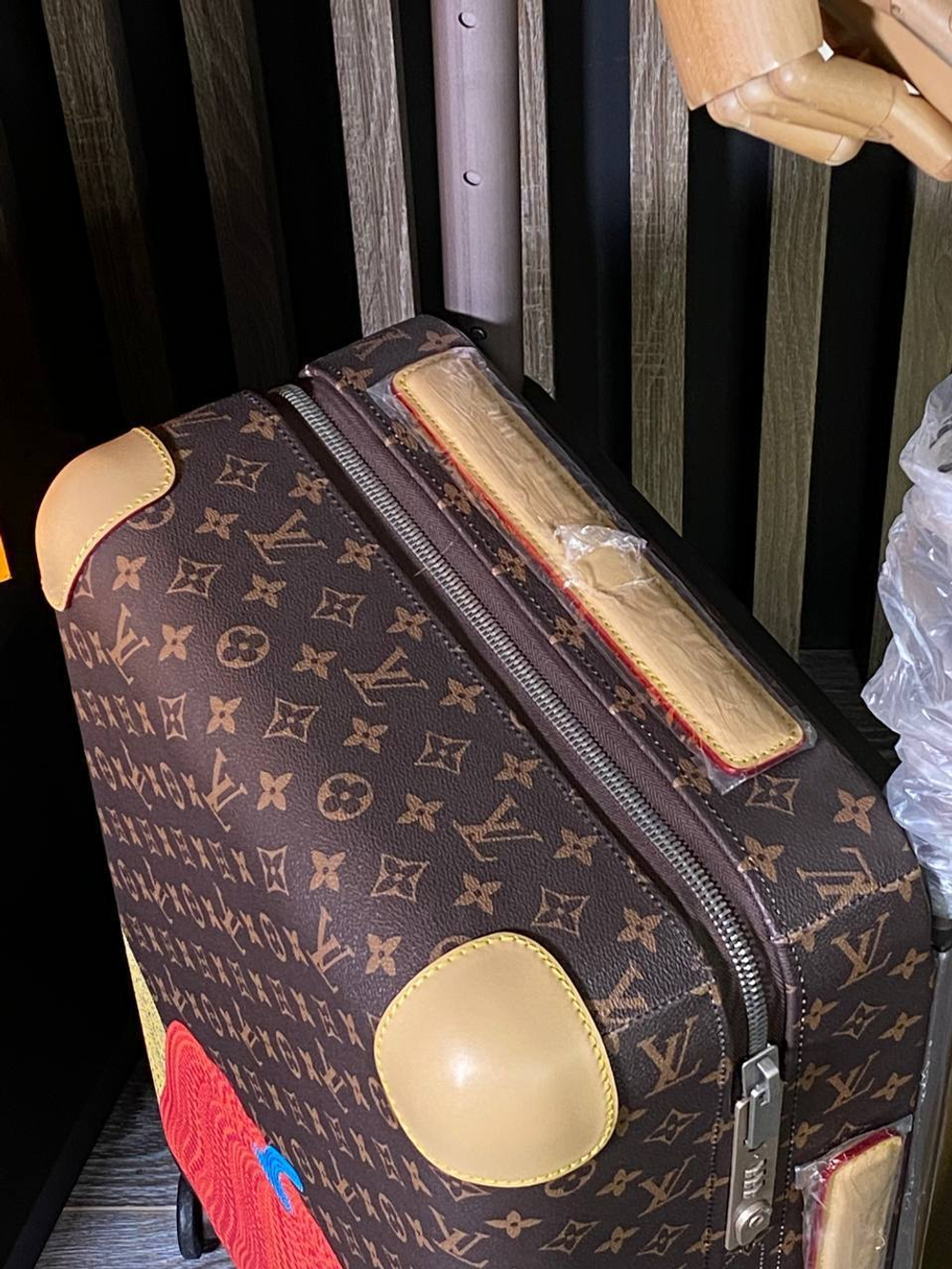 Чемодан Louis Vuitton