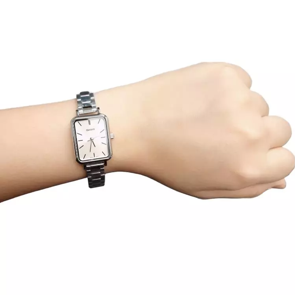 CASIO Analog LTP V009D 4E