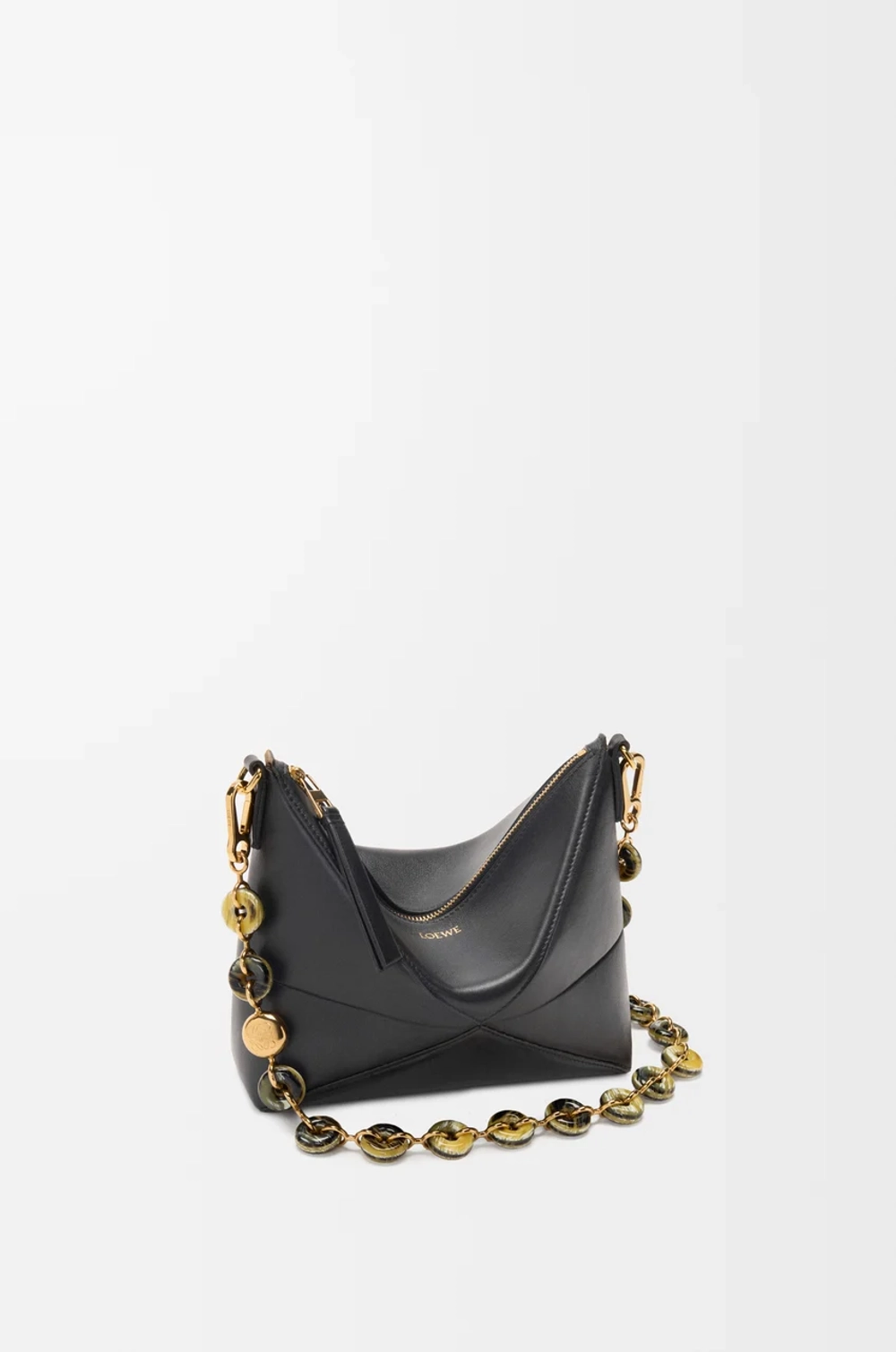 Loewe Сумочка-клатч Puzzle Fold из блестящей телячьей кожи наппа, черный