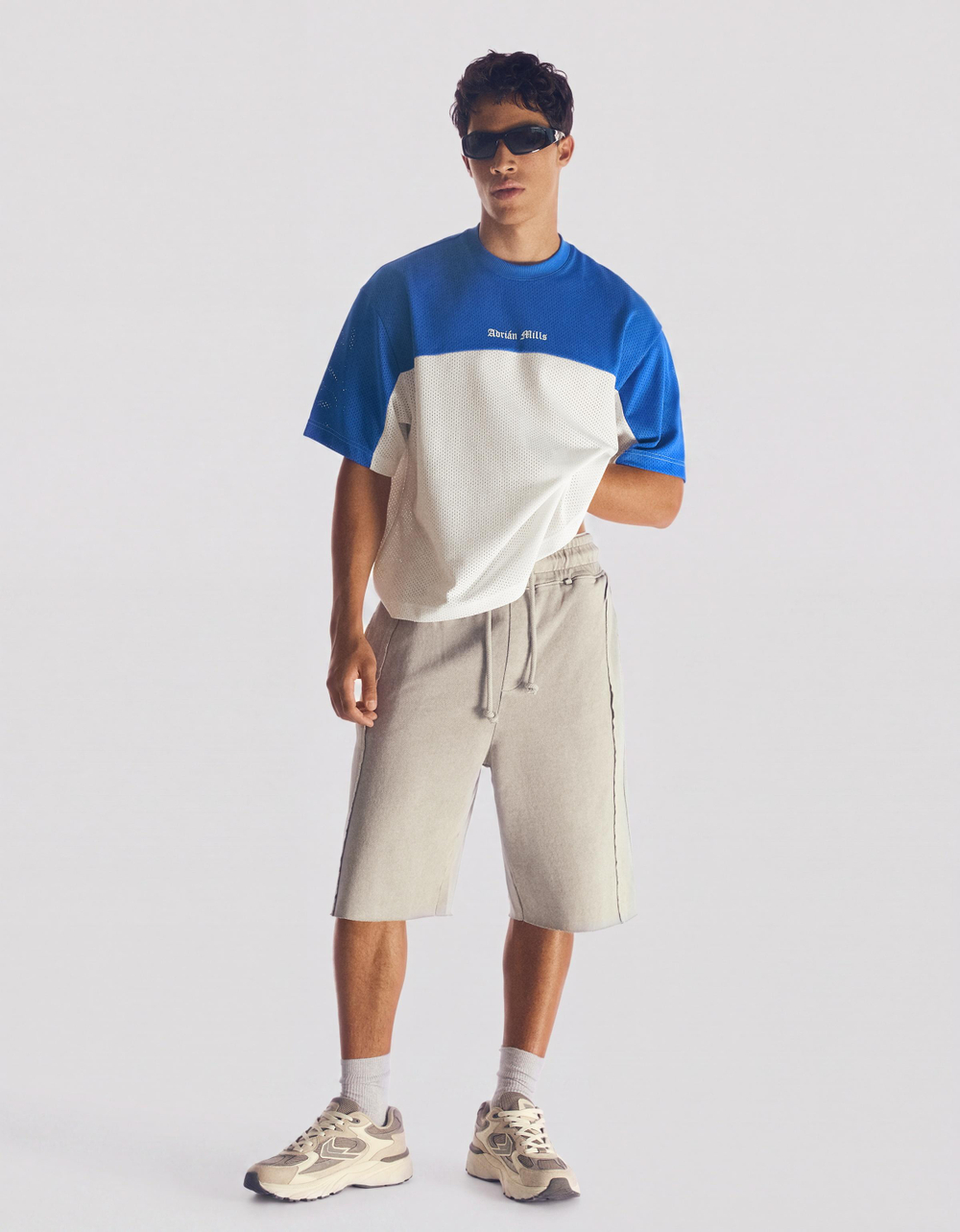 Мужская сетчатая футболка с коротким рукавом ADRIÁN MILLS - BERSHKA