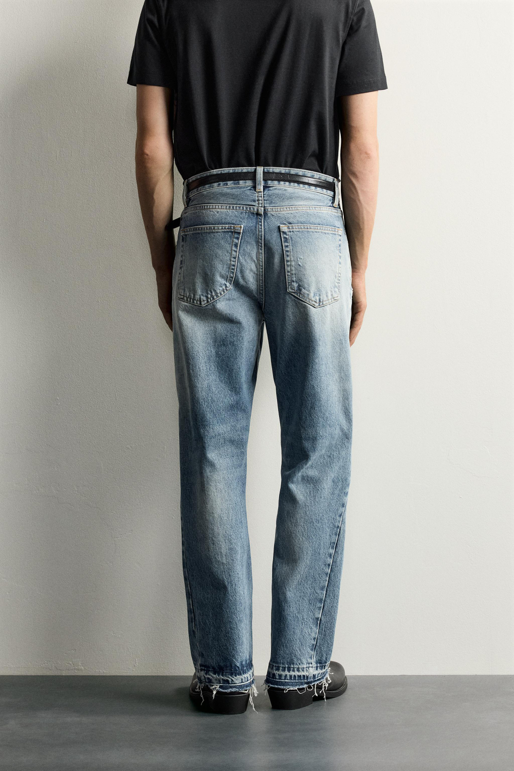 ДЖИНСЫ FLARE FIT — ZARA · 0840/444