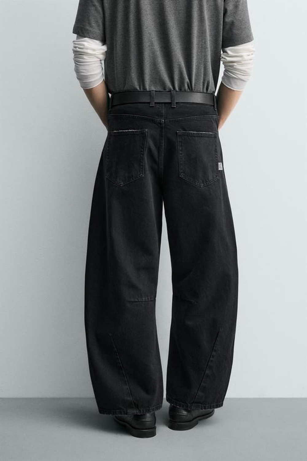 ZARA БРЮКИ BARREL FIT, ЧЕРНЫЙ
