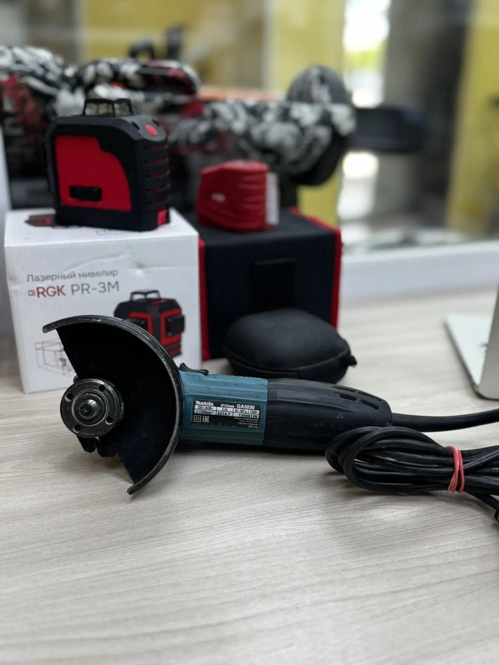 Болгарка (УШМ) Makita GA 5030