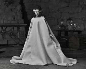 Фигурка NECA Universal Monsters - Bride of Frankenstein (Black & White)