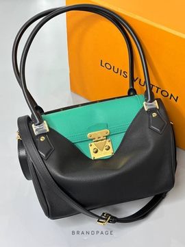 Сумка чёрно-зелёная от Louis Vuitton BP5-550586