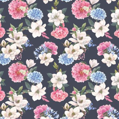 Магнолия, пионы и гортензия на темном фоне