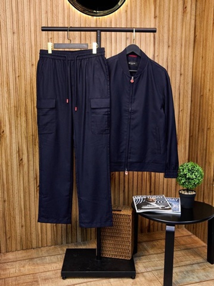 Костюм Kiton