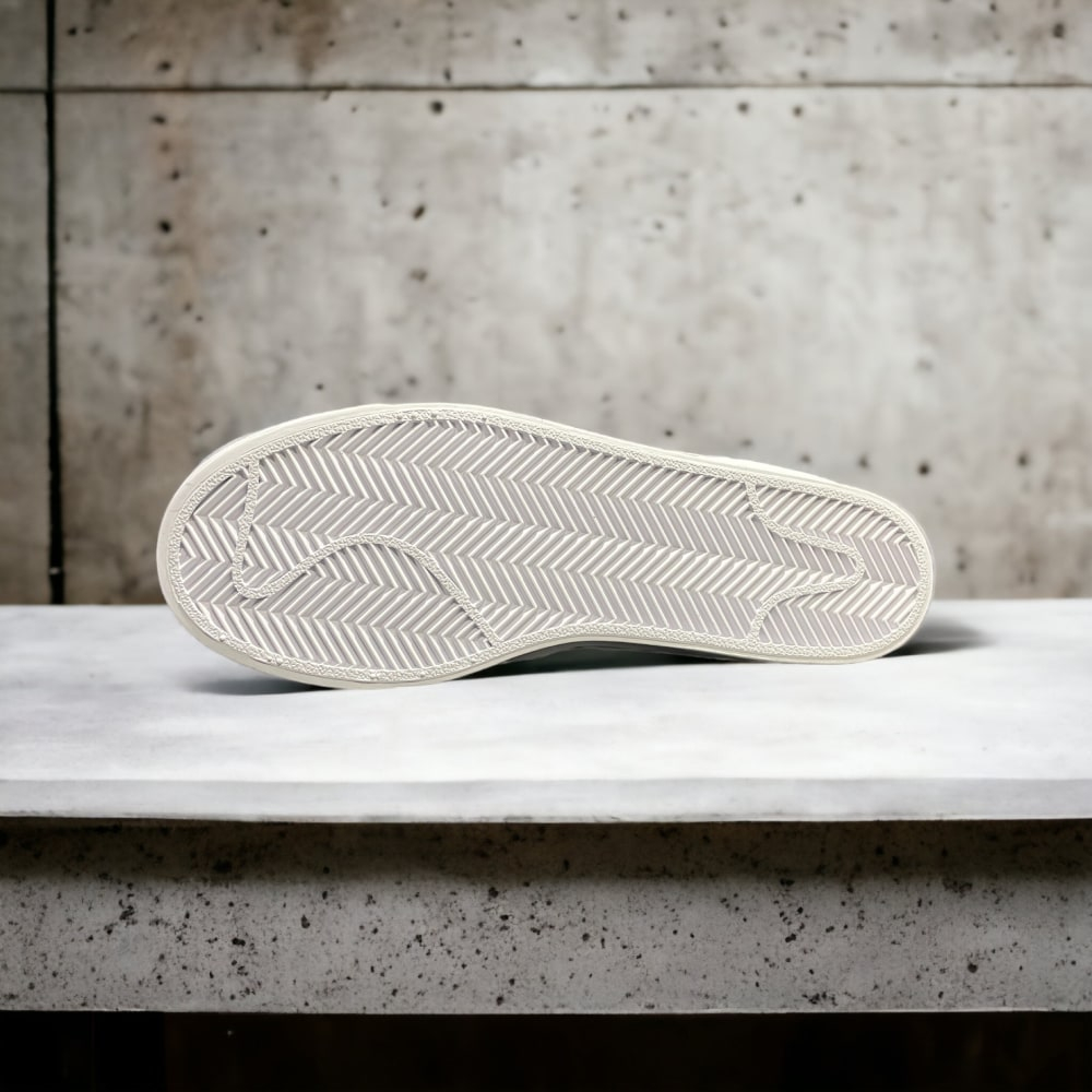 Nike SB Pogo Plus • Black/White