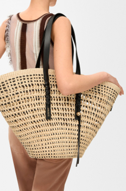 Loewe Большая плетеная сумка-корзина Braid из пальмы и телячьей кожи, натуральный/черный