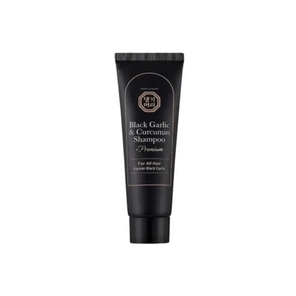 Шампунь для волос с черным чесноком и куркумином Daeng Gi Meo Ri Black Garlic And Curcumin Shampoo