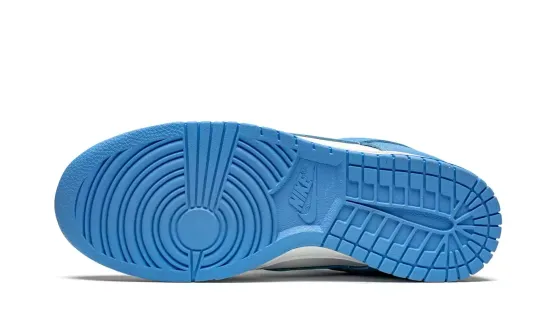 Кроссовки Nike  SB Dunk Low "University Blue"