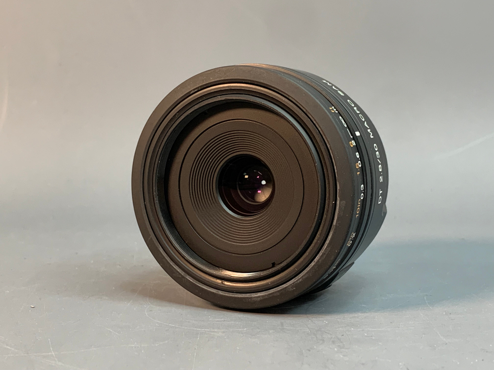 Sony DT 30mm f/2.8 Macro