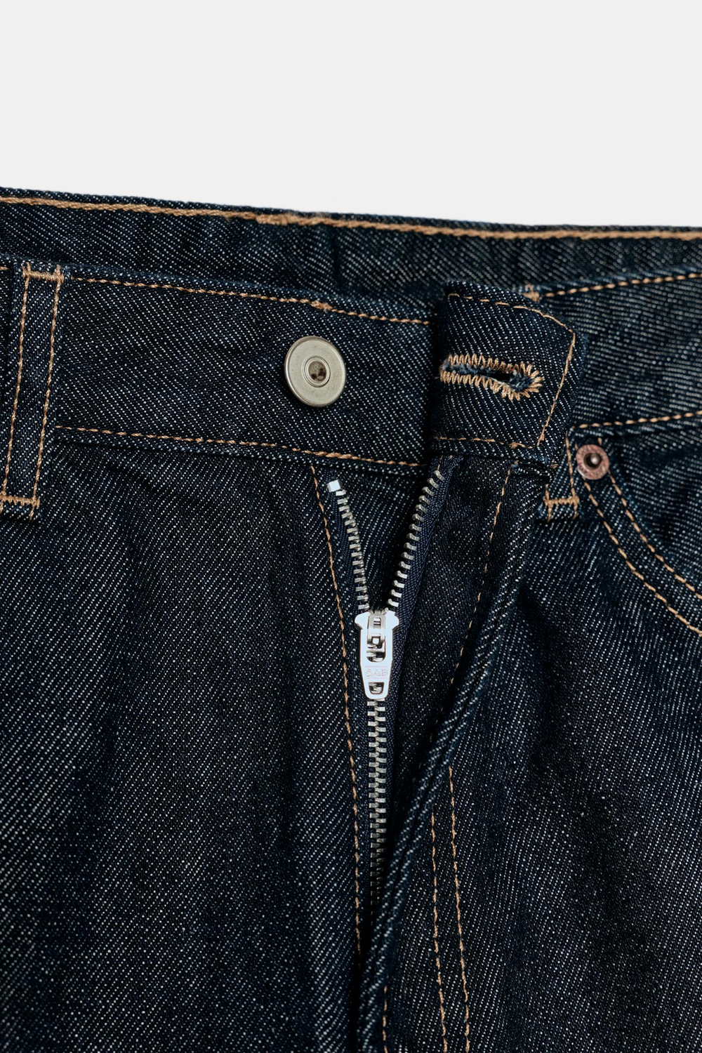 ДЖИНСЫ TRF BAGGY FOLDED СО СРЕДНЕЙ ПОСАДКОЙ — ZARA