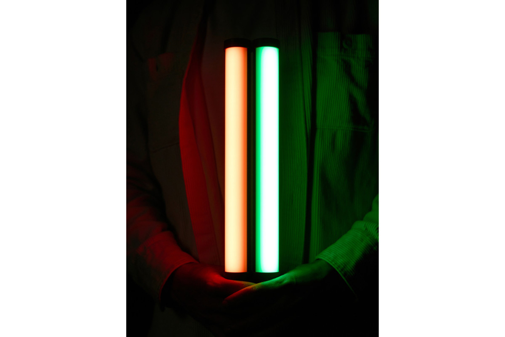 Светодиодный осветитель Raylab RL-LED09RGB 2500-9000К 2600mAh