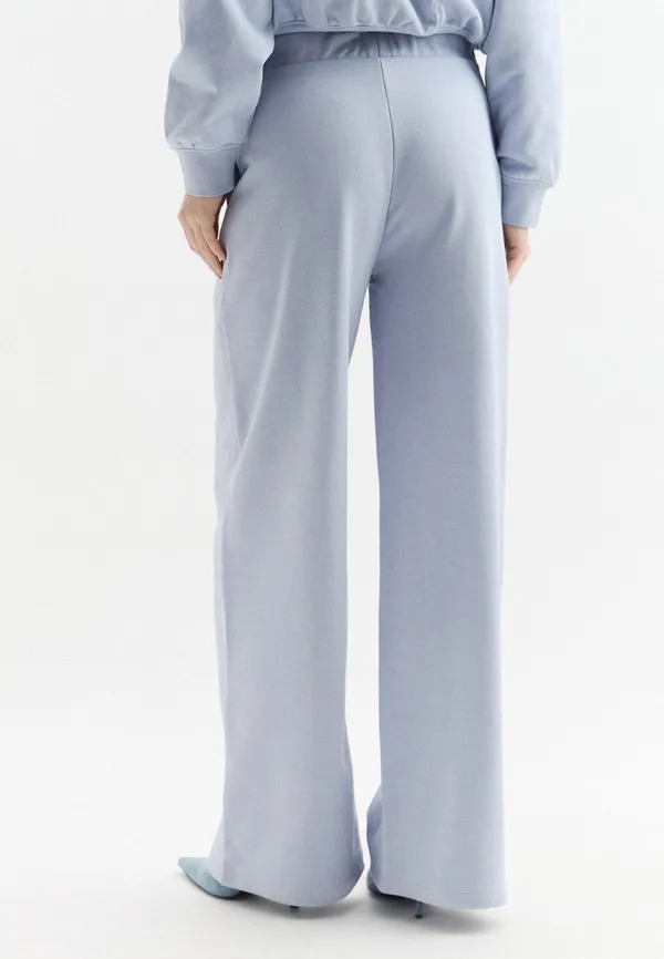 Брюки женские GUESS