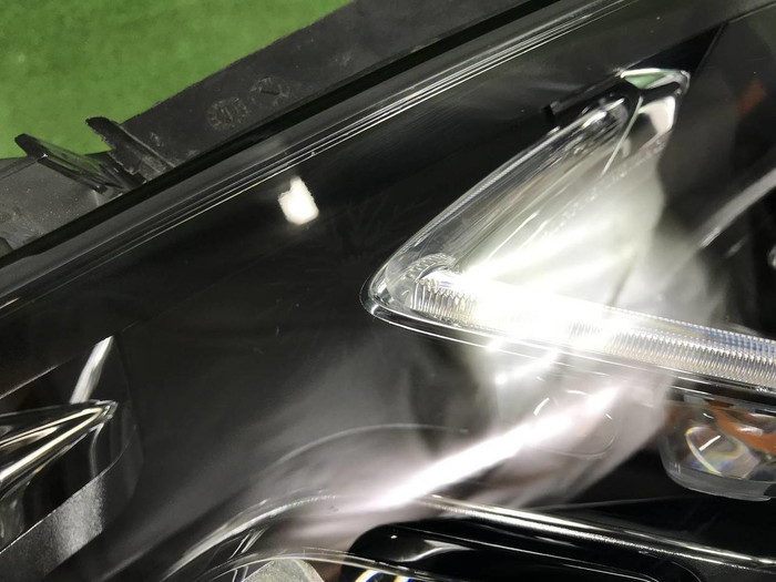 Фара правая Mercedes E W212 (13-16) LED В сборе