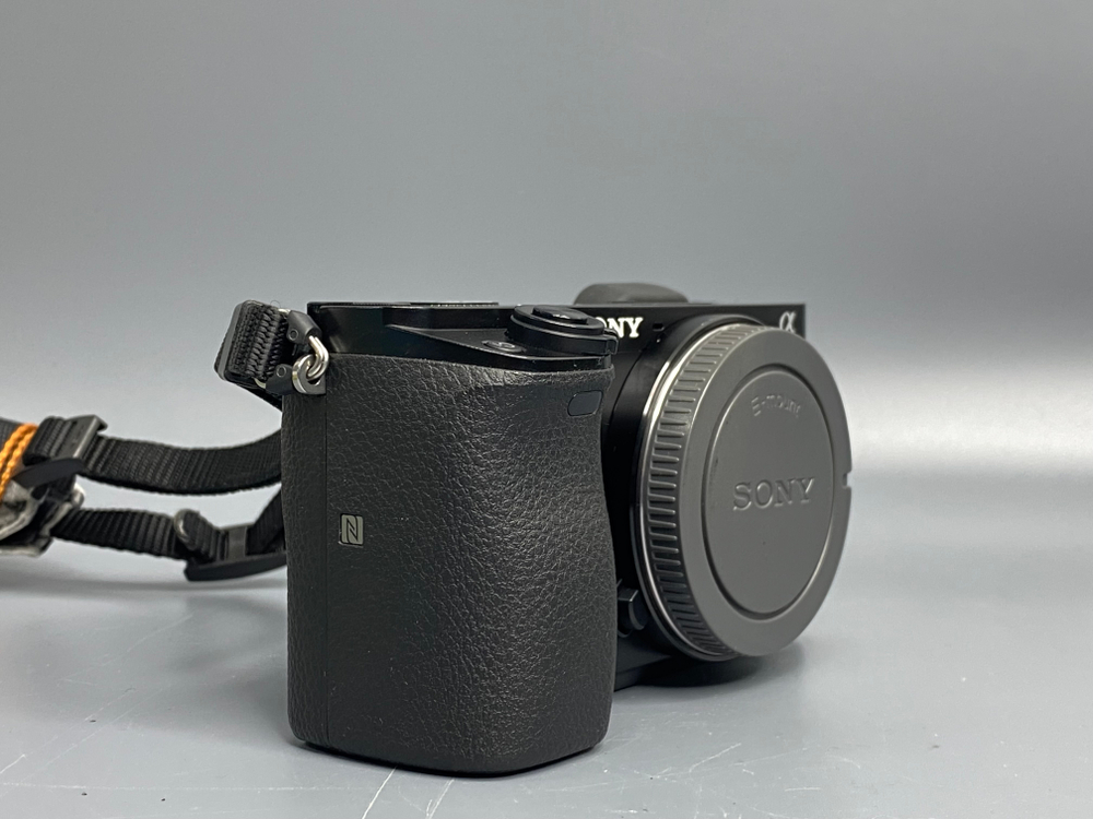 Нерабочий Sony A6000 4000 кадров