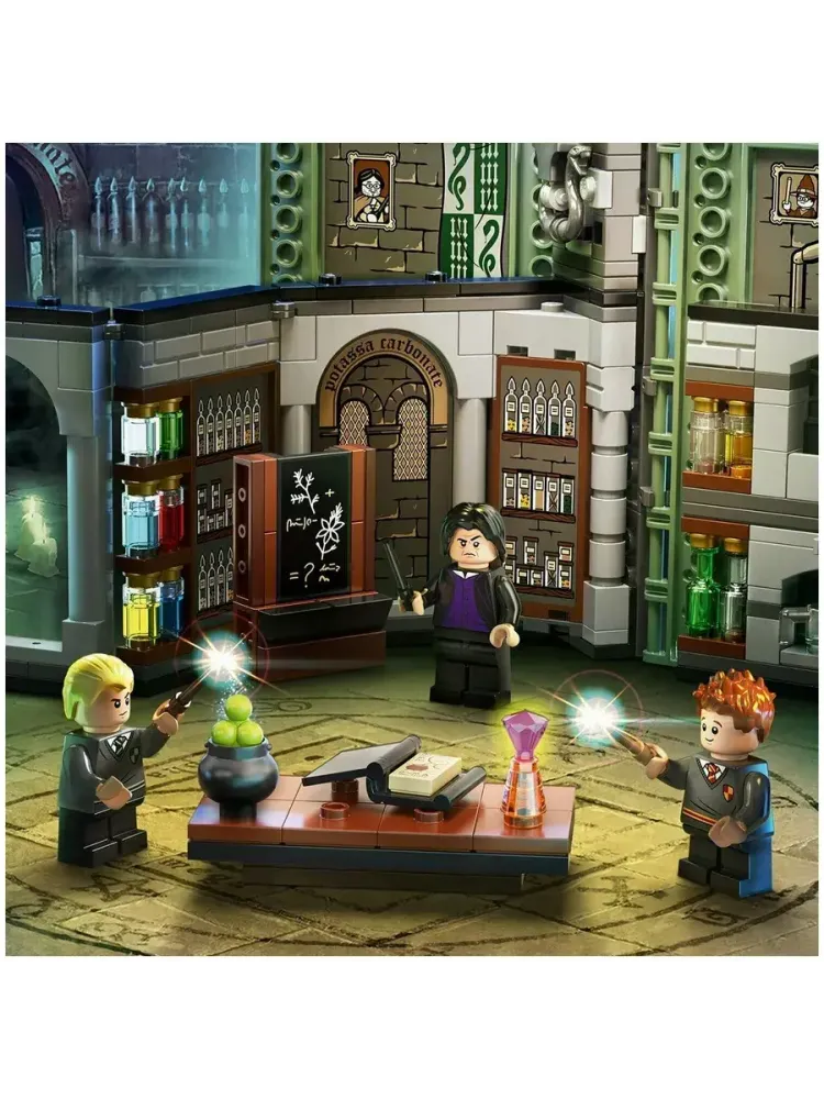 Конструктор Harry Potter 76383 Урок зельеварения