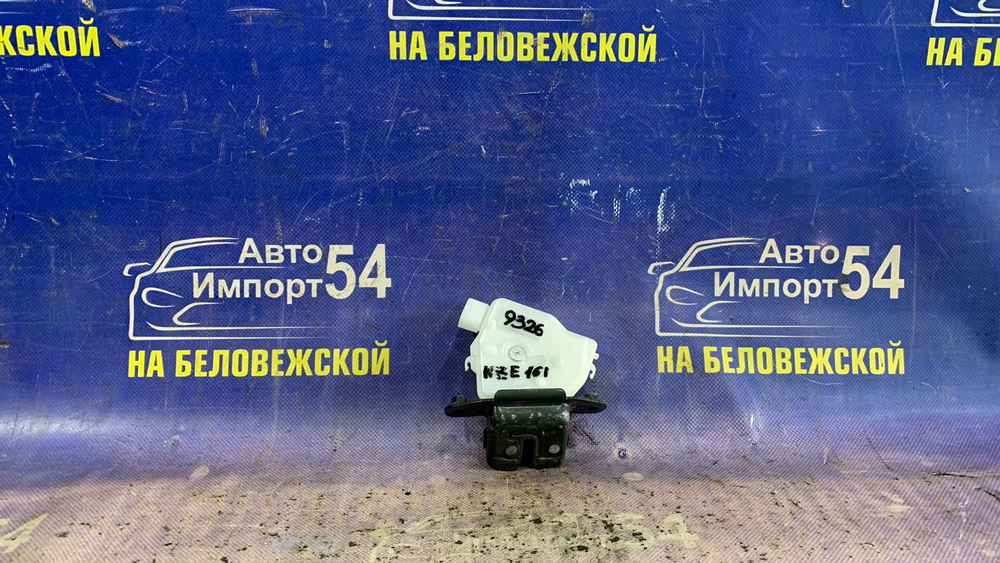 Замок багажника TOYOTA FIELDER 2012-2019