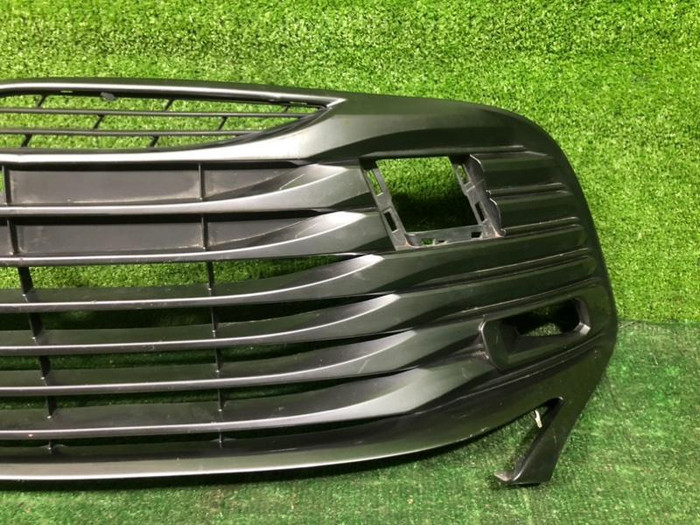 Решетка переднего бампера Toyota Camry xv70 17-21