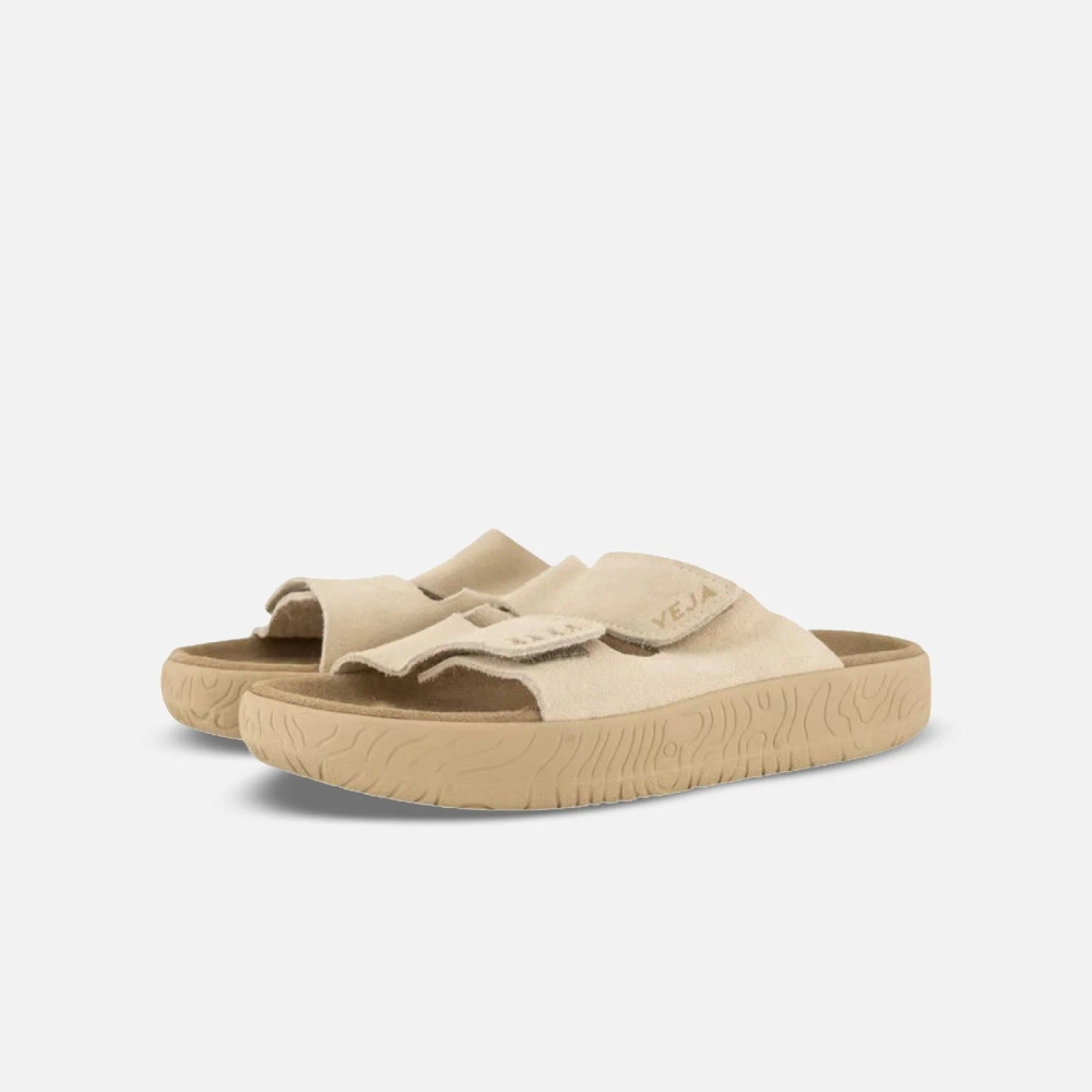 Сандалии Veja Etna Suede Sandal женские