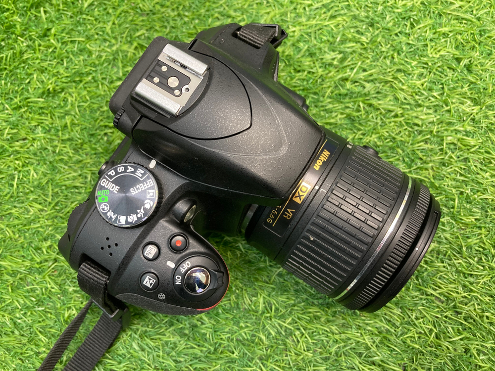 Nikon D3300 Kit 18-55mm 3.5-5.6G VR 700 кадров