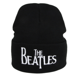 Зимняя шапка с вышивкой группы The Beatles