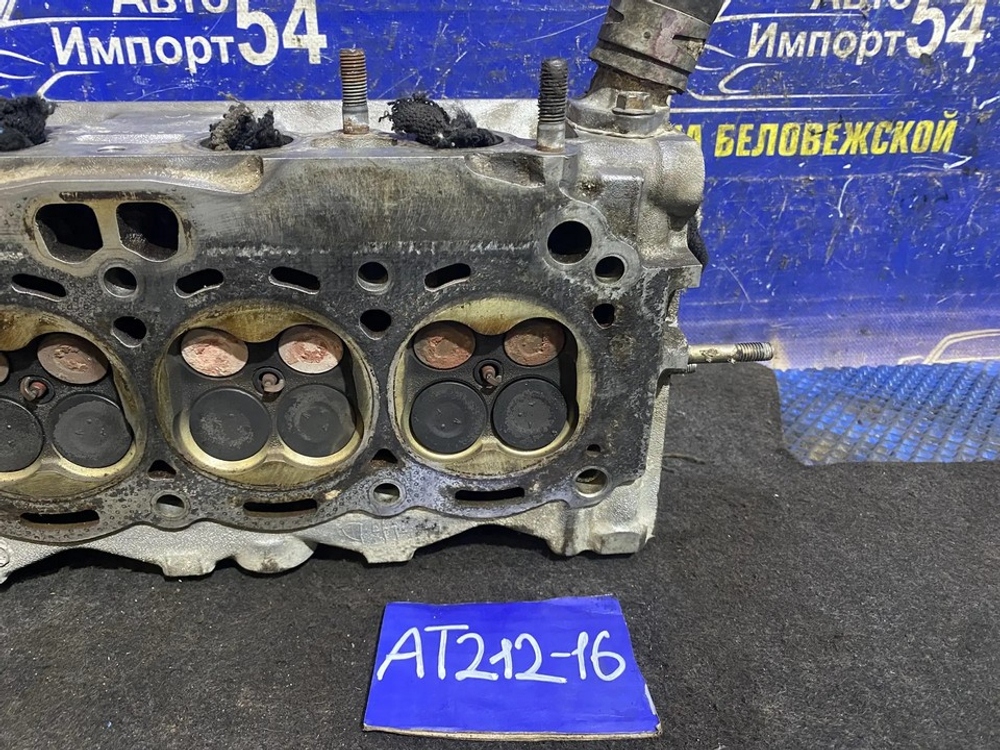 Головка блока цилиндров TOYOTA CARINA 2001