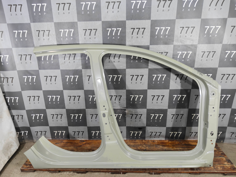 Боковина правая LADA X-Ray 15-22 Новая Оригинал 760222198R