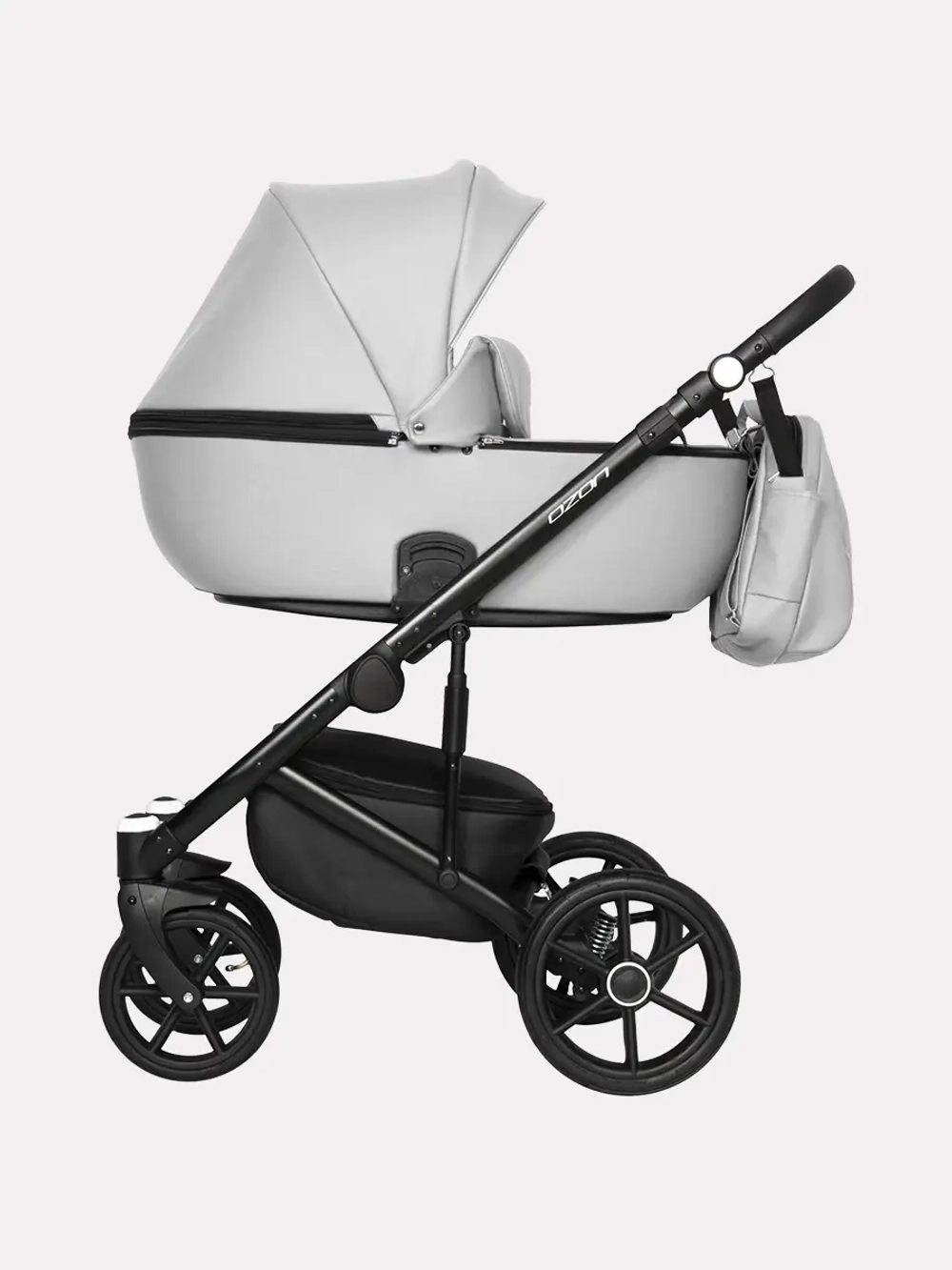 Коляска 2 в 1 Riko Basic Ozon 05 светло-серый