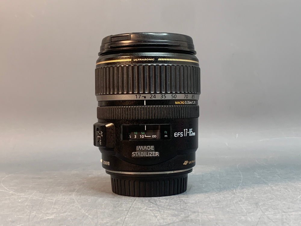 Canon EF-S 17-85mm 4-5.6 IS USM