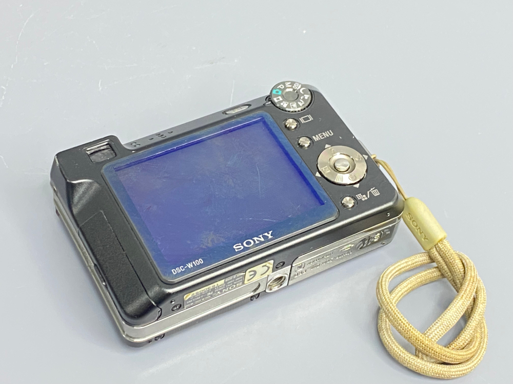 Sony Cyber-shot DSC-W10