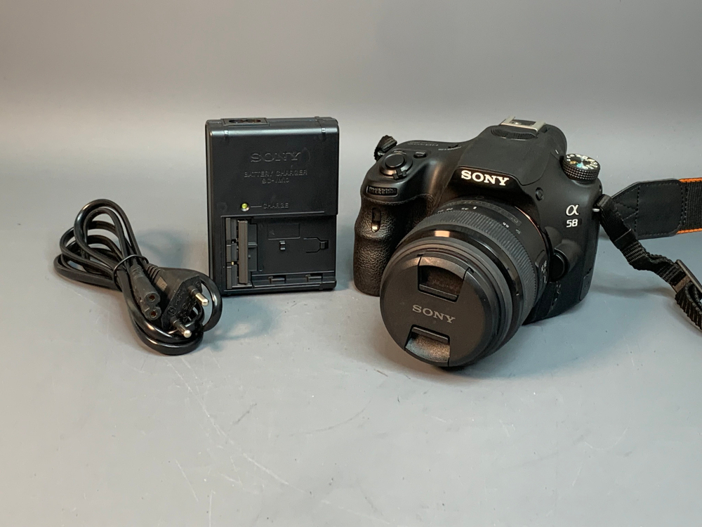 Sony A58 Kit DT 18-55mm 3.5-5.6 SAM II 1.500 кадров