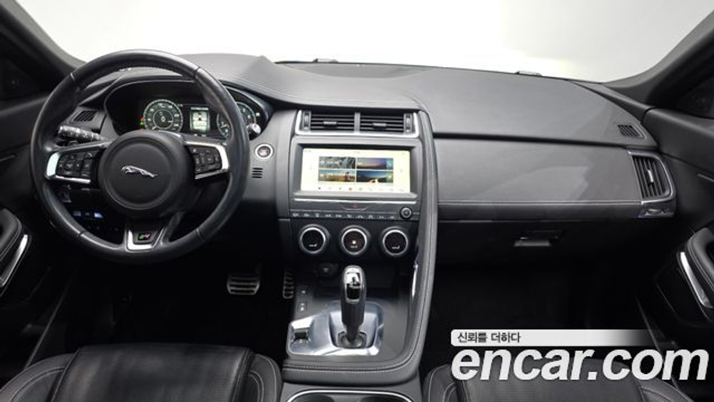 Jaguar E-PACE P250 R- SE — 2018