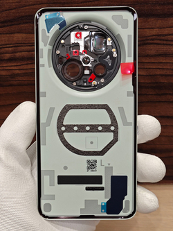 Задняя крышка OPИГИHAЛ для HUAWEI Mate 70 Pro (PLR-L29) - задняя пластиковая панель. Цвет: Светло Зелёный / Green