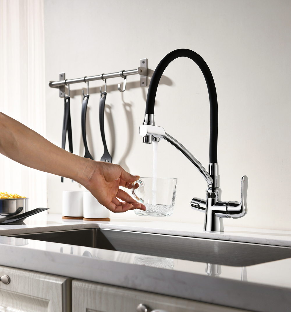 Смеситель для кухонной мойки Lemark Comfort (LM3070C)