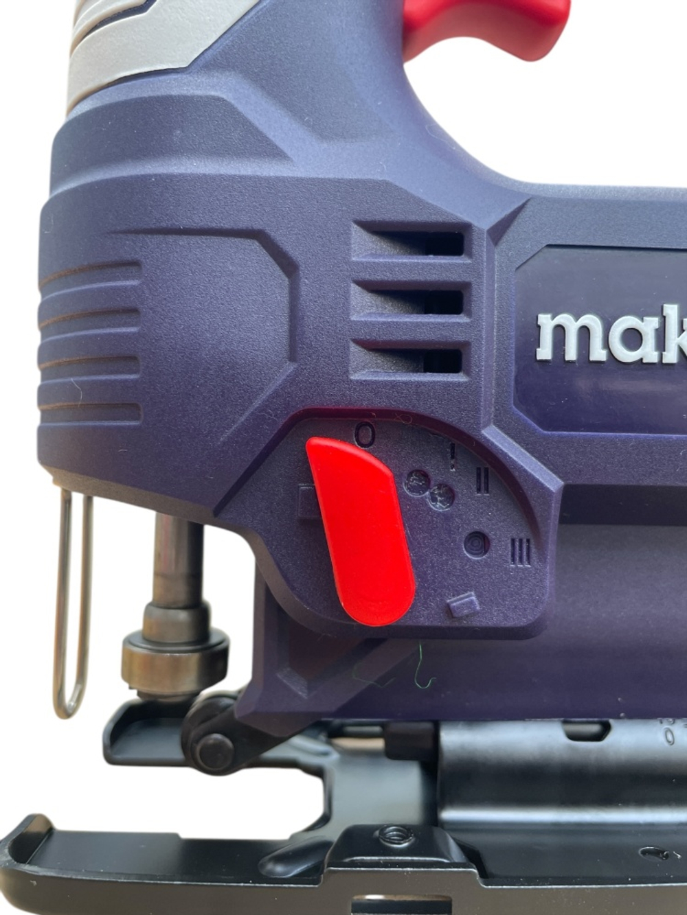 Аккумуляторный лобзик Makute CJS6501-2BL