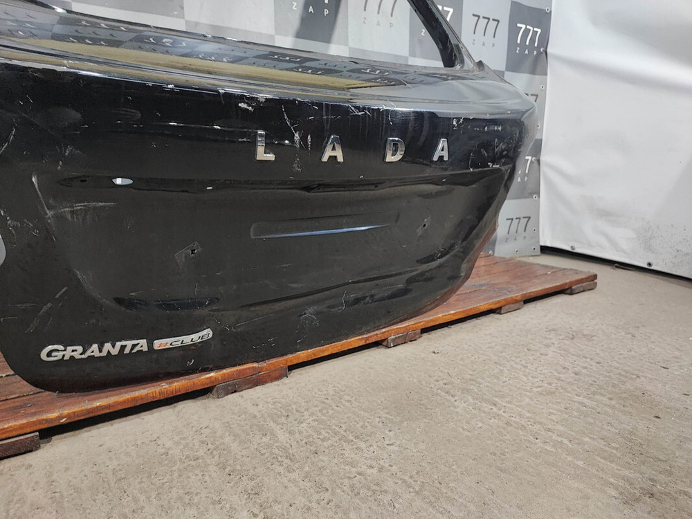 Крышка багажника LADA Granta 18-нв Б/У Оригинал 8450104283