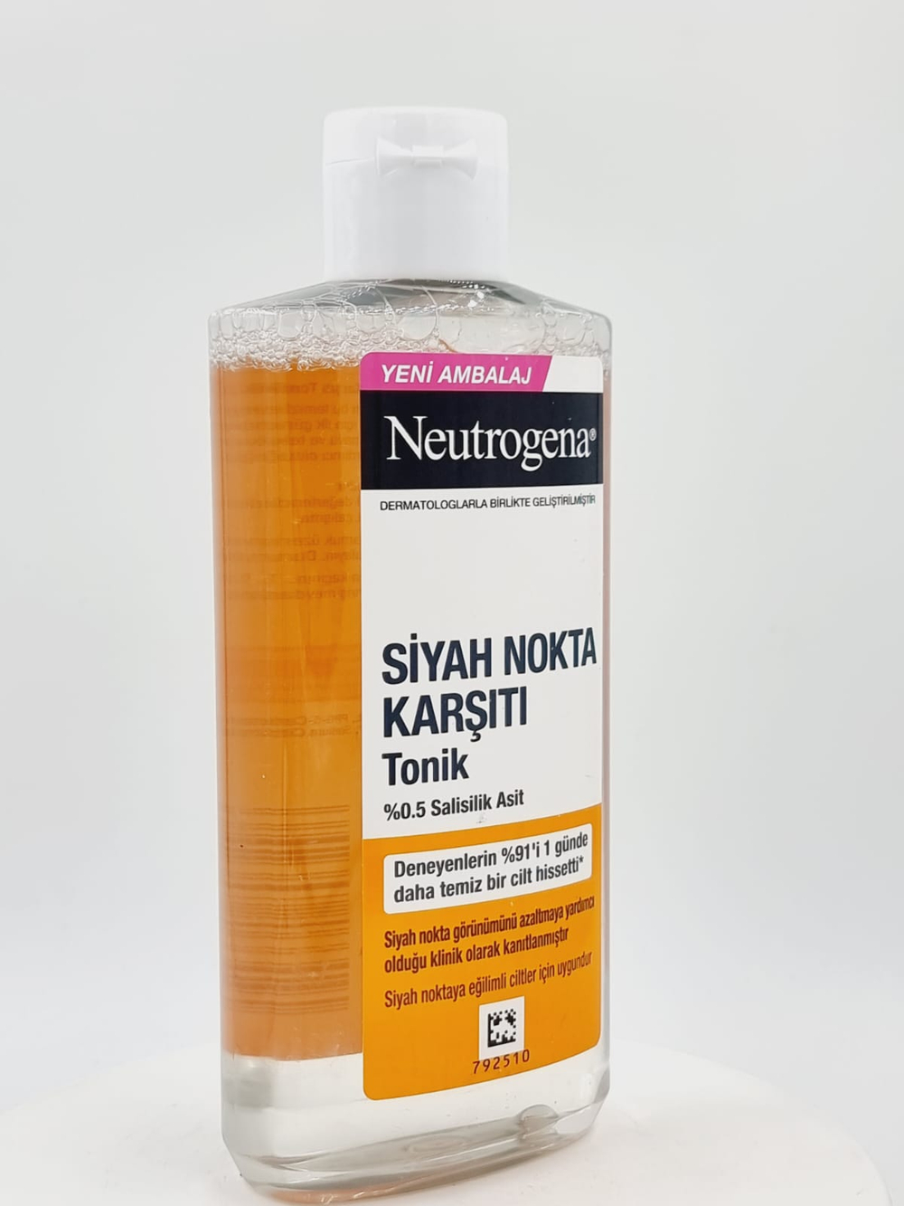 Neutrogena очищающий тоник от черных точек + BHA 200 мл (Италия)