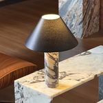Настольный дизайнерский светильник Cline Calacatta Viola от lights&lamps