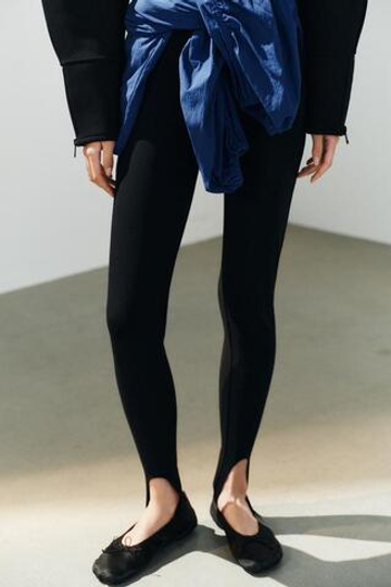ZARA ЭЛАСТИЧНЫЕ БРЮКИ СО ШТРИПКАМИ, ЧЕРНЫЙ
