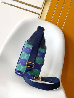 Нагрудная сумка-слинг Louis Vuitton Avenue PM