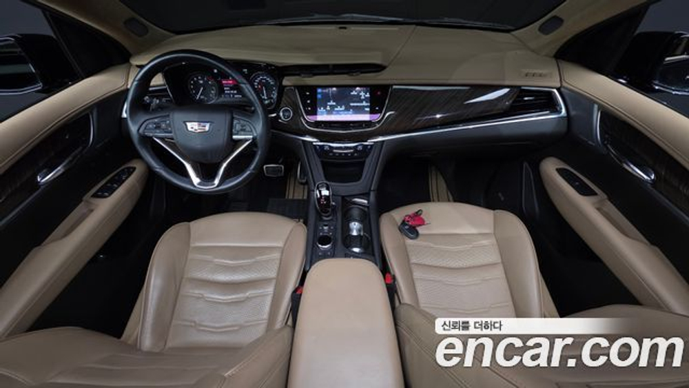 Cadillac XT6 3.6 — 2023