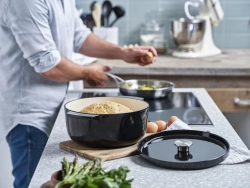 KitchenAid Чугунная кастрюля 22 см 3,3 л черная EAN 4894871009370