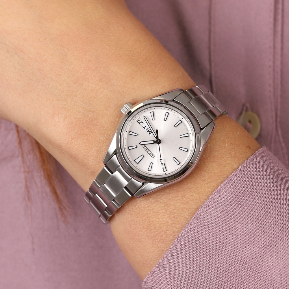 Женские японские наручные часы Seiko SUR349P1S